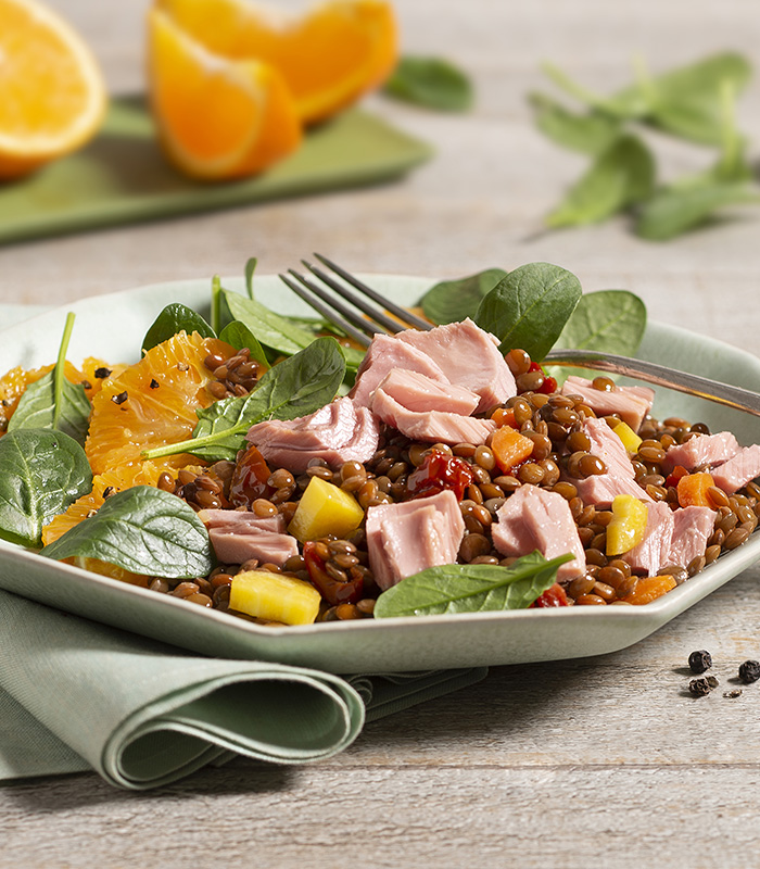 Insalatissime Lentils with baby spinach and slices of oranges