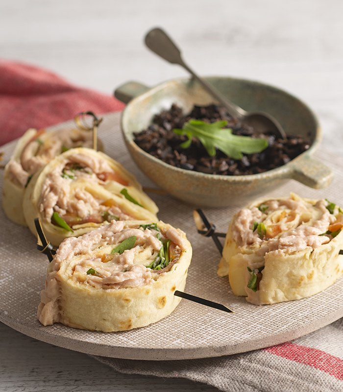 Mini wraps with Rio Mare Pâté Tuna